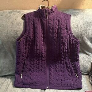 Avenue size 18/20 purple quilted vest zippered with zip pockets silver interior
